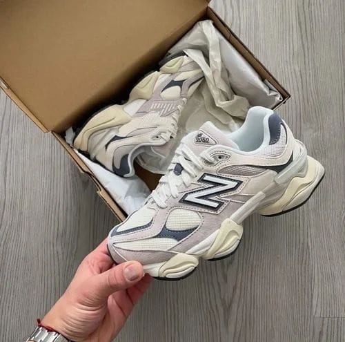 New Balance 9060 MOONROCK LINEN GREY