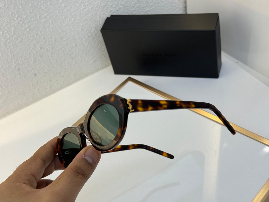 YSL STORE ARTICLE MOST TRENDING