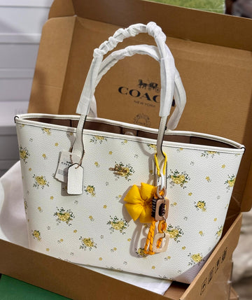 COACH CITY PRINTED TOTE