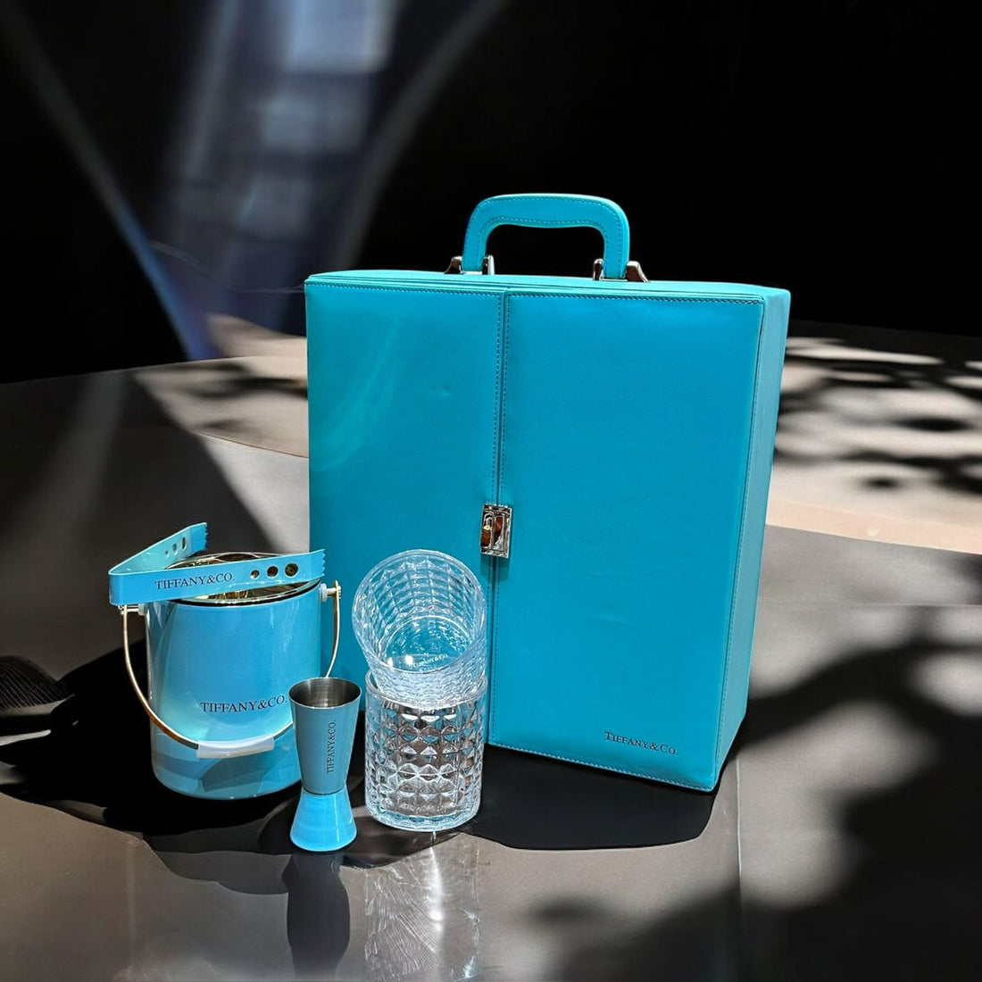 TIFFANY BAR SET ā ALMIRAH STYLE CASE (ONLY PREPAID)