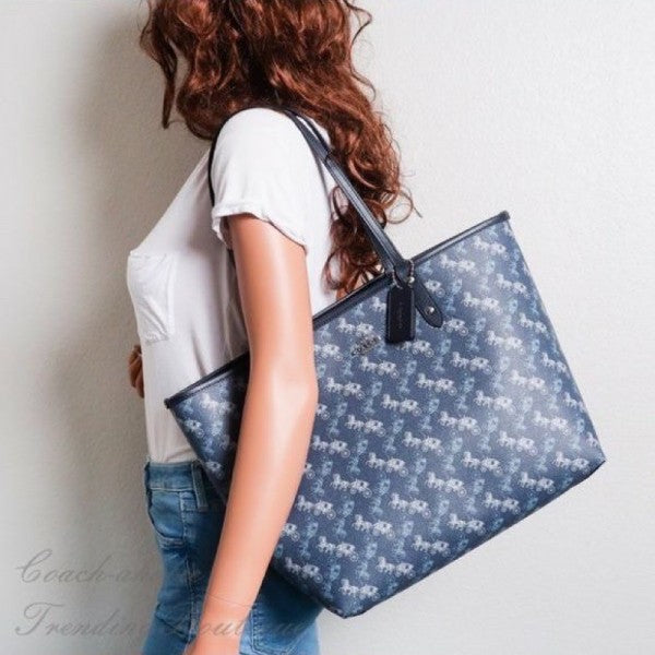Coach Signature City Tote Bag With OG Box & Dust Bag
