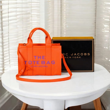 Marc Jacobs Medium The Tote Bag With OG Box & Dust Bag