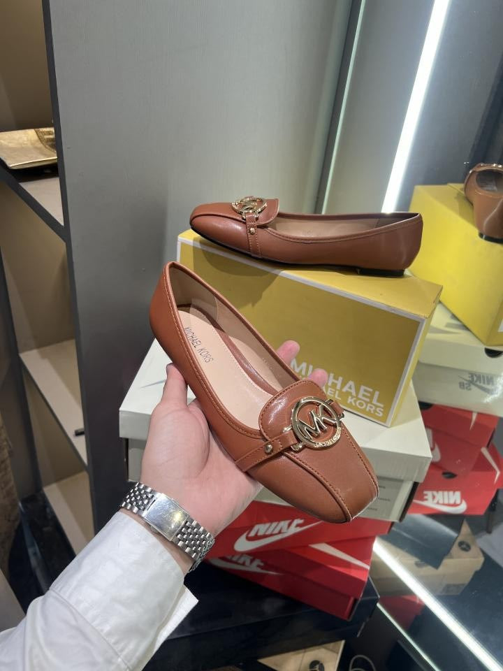 Michael Kors MK Fulton Flat Shoes With OG Box & Dust Bag