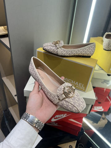 Michael Kors MK Fulton Flat Shoes With OG Box & Dust Bag