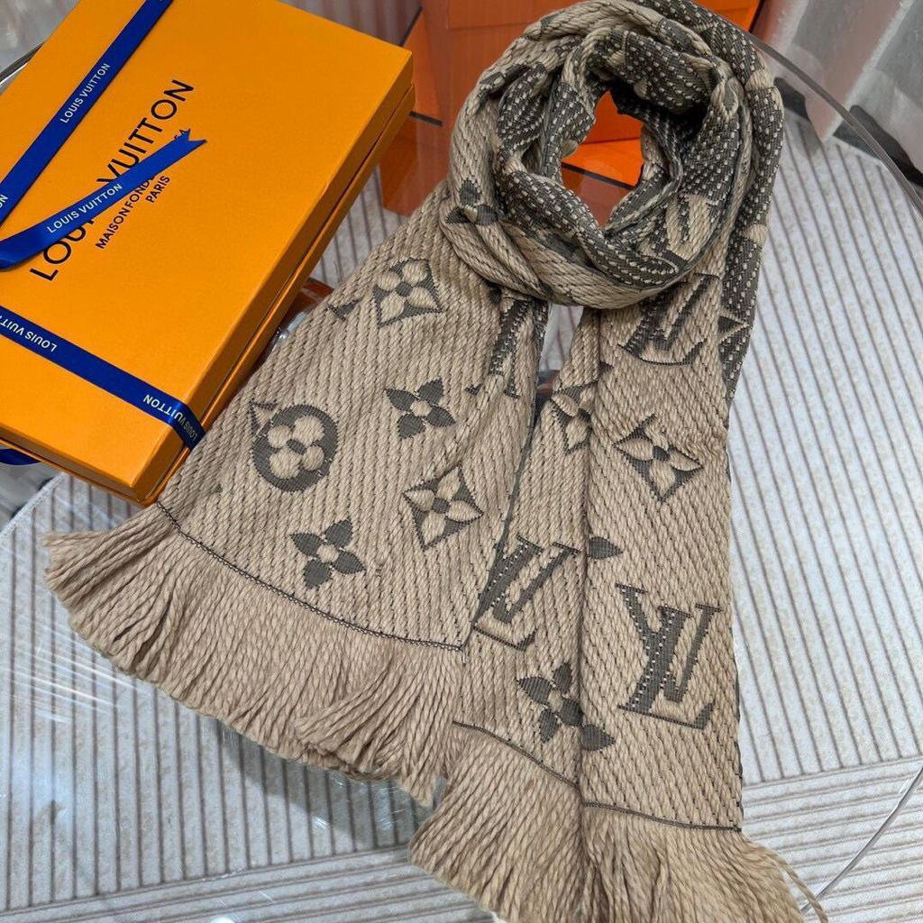 LOUIS VUITTON LATEST EDITION MUFFLER - LABLEWHORE.COM