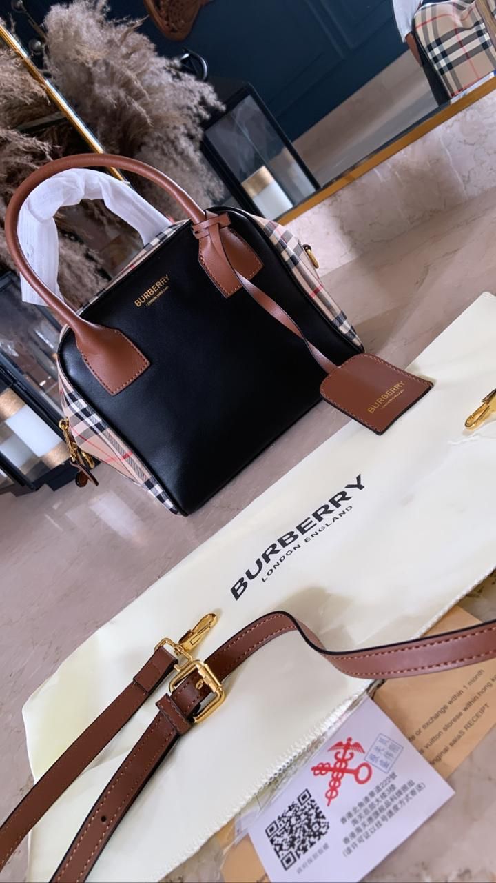 Burberry Vintage CUBE CHECKS Shoulder Bag - LABLEWHORE.COM