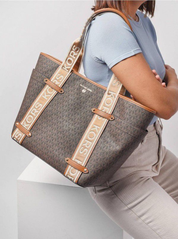 MICHAEL KORS MAEVE LARGE TOTE BAGS - LABLEWHORE.COM