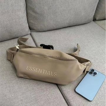 ESSENTIAL CHEST BAGS