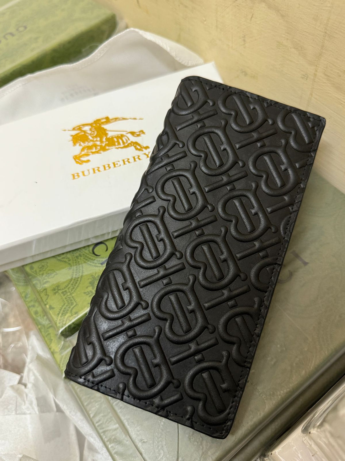 BURBERRY BRANDED LONG COAT UNISEX WALLETS