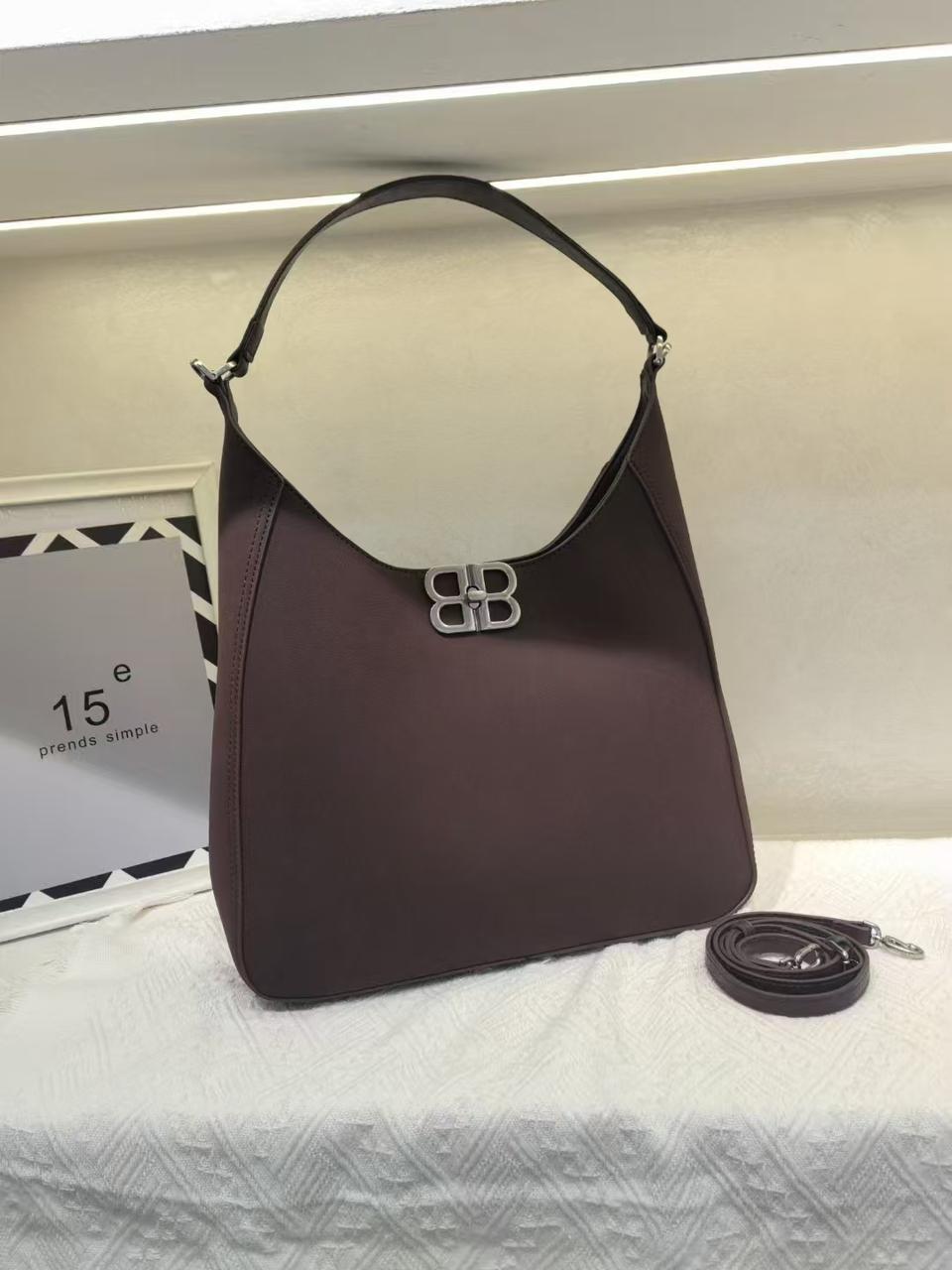 BALENCIAGA LOGO PLAQUE TOTE BAGS