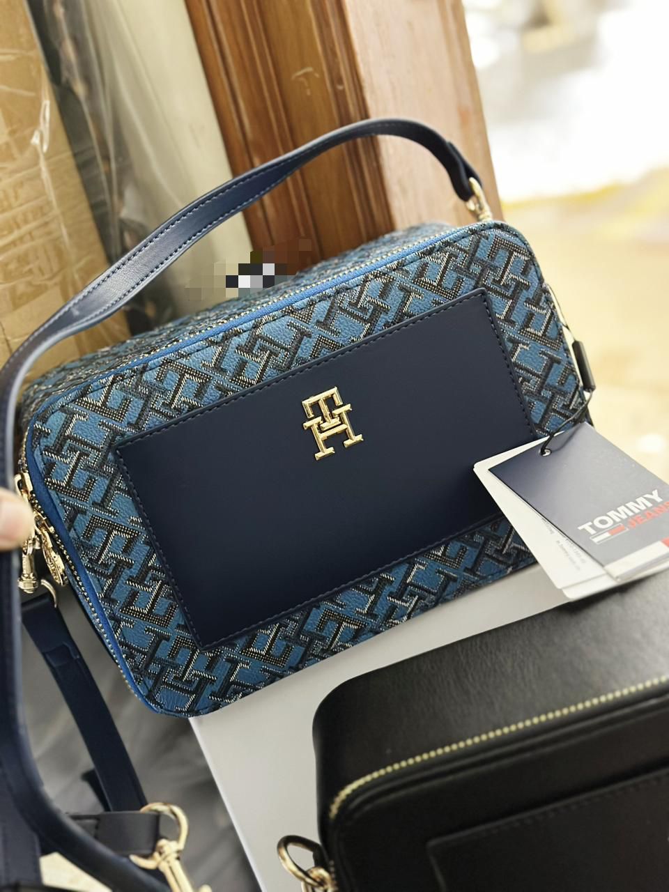 Tommy hilfiger Latest edition Camera bag