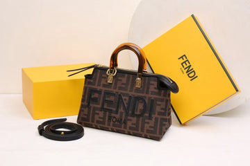 FENDI ROMA BY THE WAY SIGNATURE HANDY TRENDY BAG