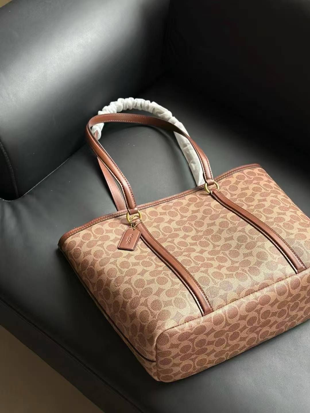 COACH CITY TOTE