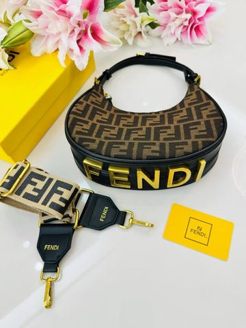 FENDI FENDIGRAPHY Shoulder Bag