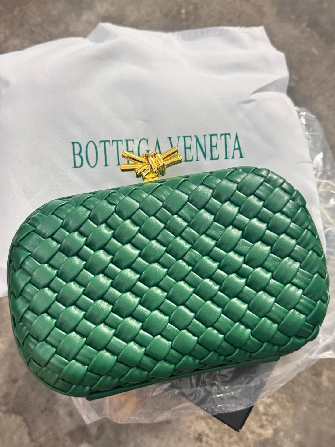 BOTTEGA CLUTCH