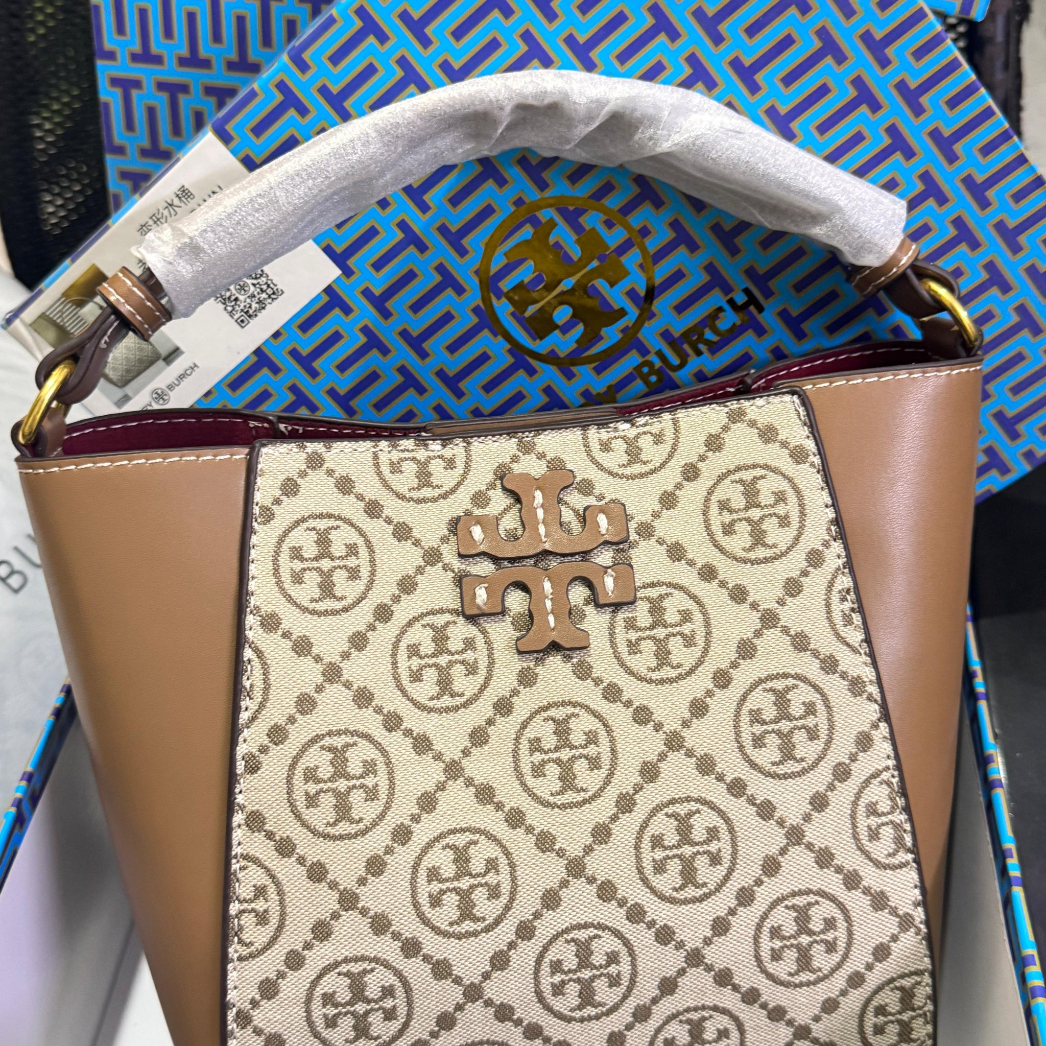 TORY BURCH SMALL BUCKET SATCHEL BAG