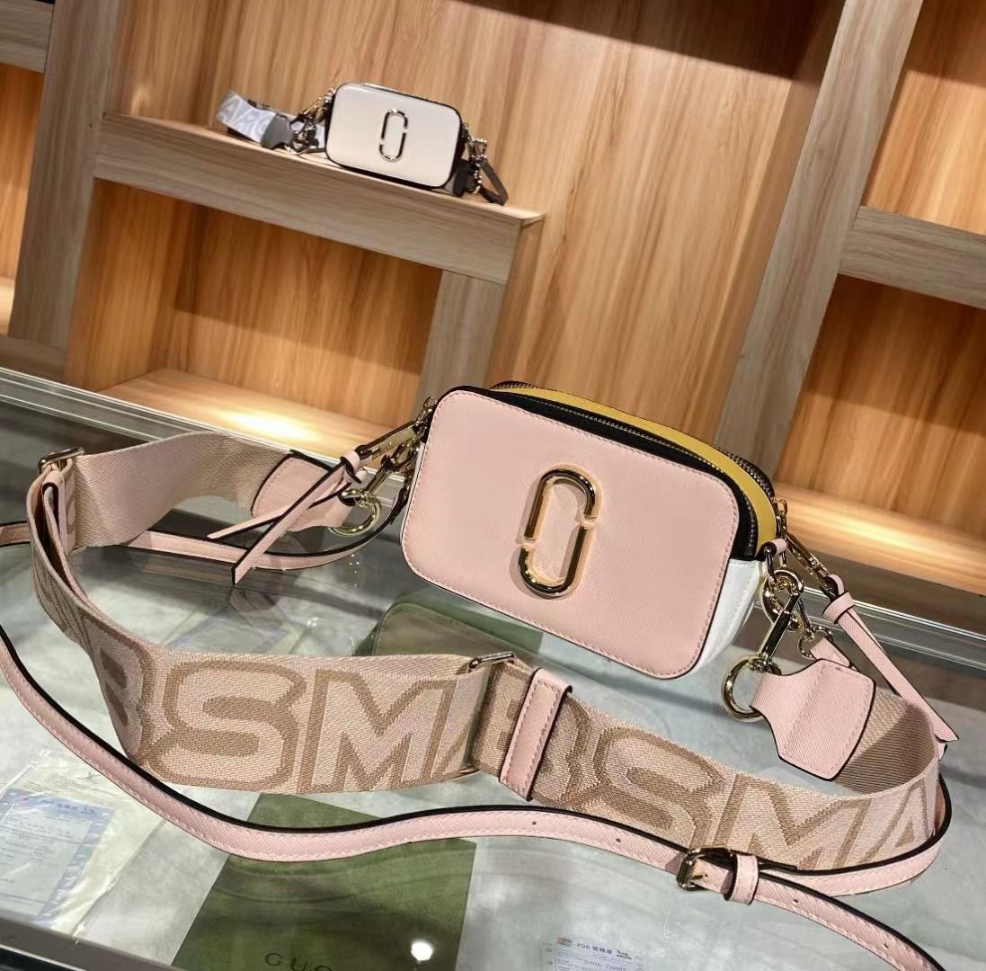 MARC JACOBS SNAPSHOT CAMERA SLING BAG