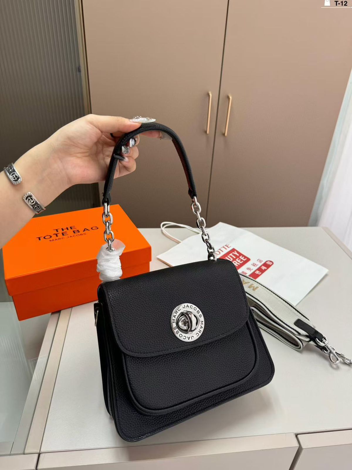 MARC JACOBS TURN LOCK SATCHEL BAG