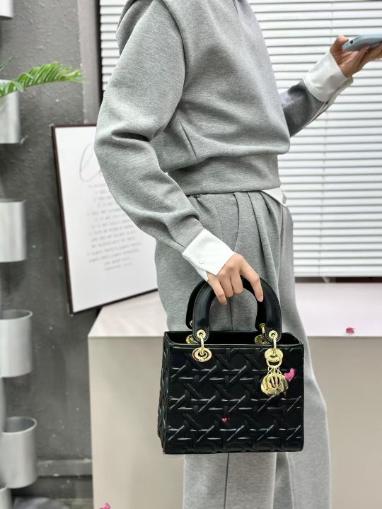 LADY DIOR NEW