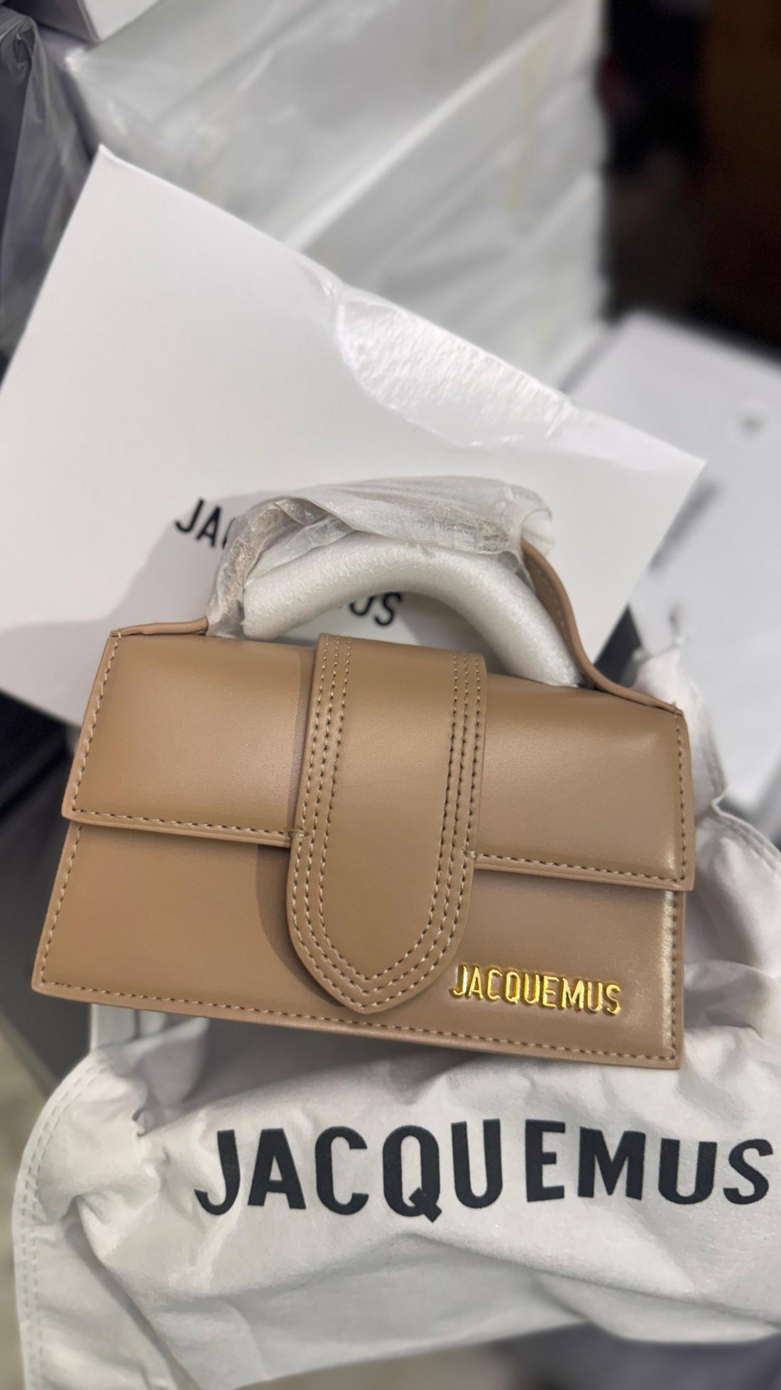 JACQUEMUS SHOULDER BAGS
