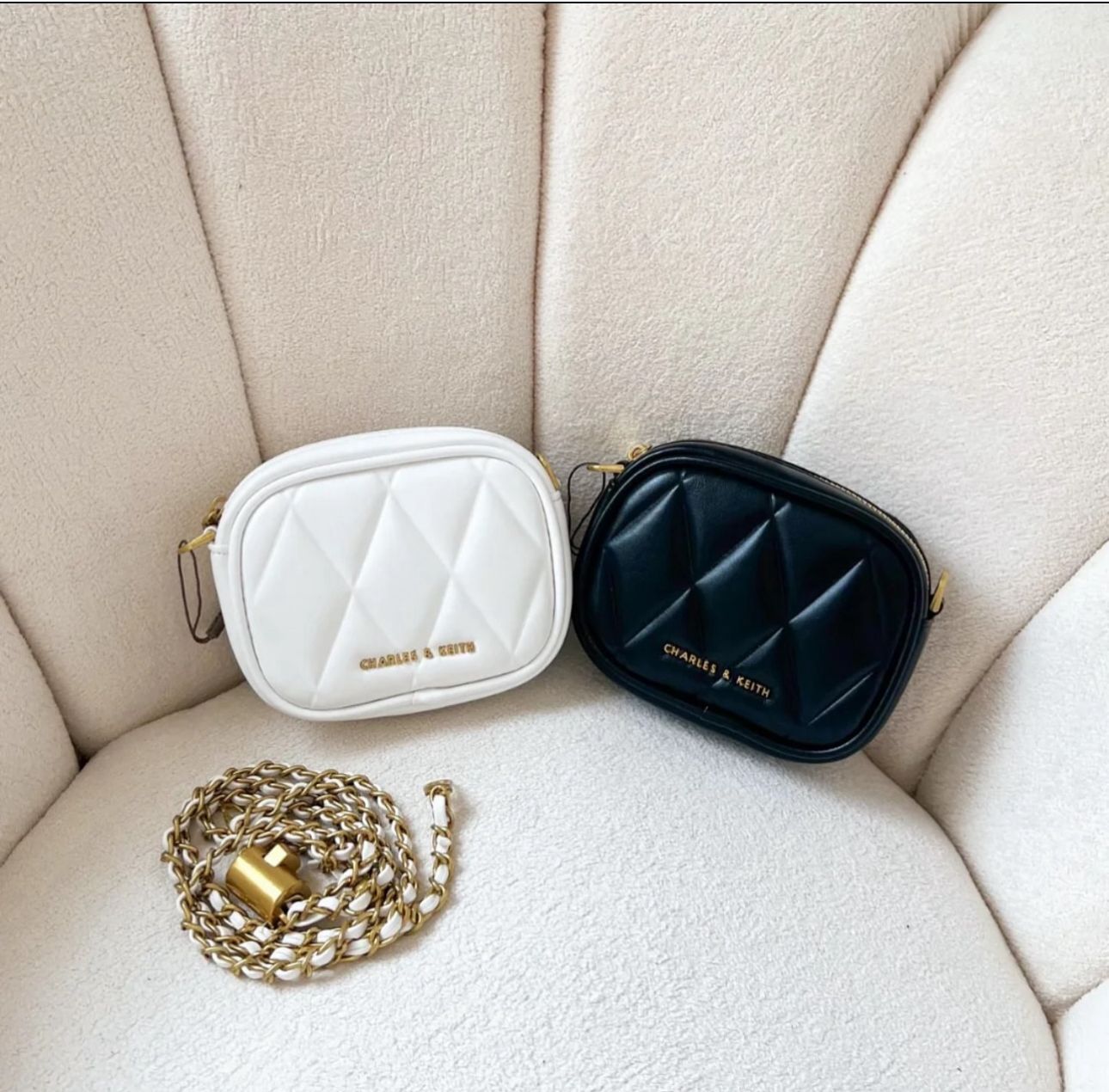 CHARLES & KEITH ARWEN QUILTED NANO SLING BAG