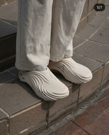 CROCS ECHO WAVE CLOG