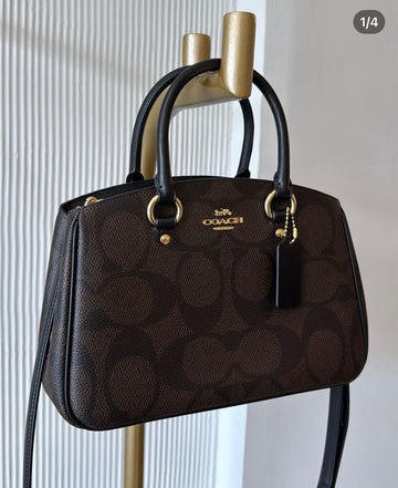 COACH SAVANNAH CARRYALL