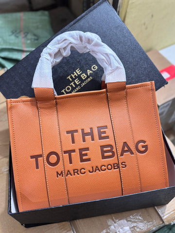 MARC JACOBS TOTE BAGS