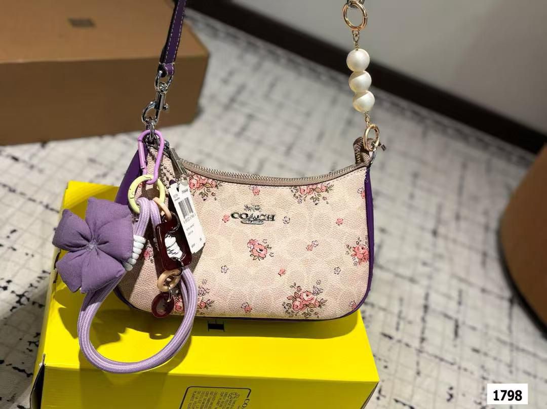 COACH TERI  FLORAL CONTRAST SHADES WITH CHARM ACCESSORY