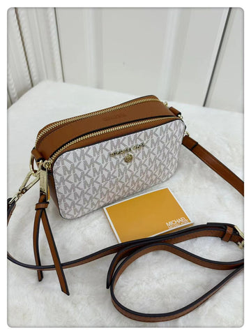 MICHAEL KORS SNAPSHOT