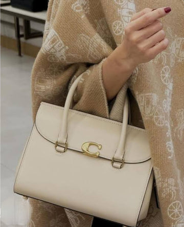 COACH BROOME CARRYALL LEATHER BAGS