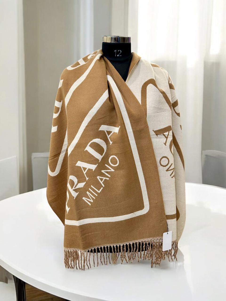 PRADA WOOLLEN STOLE