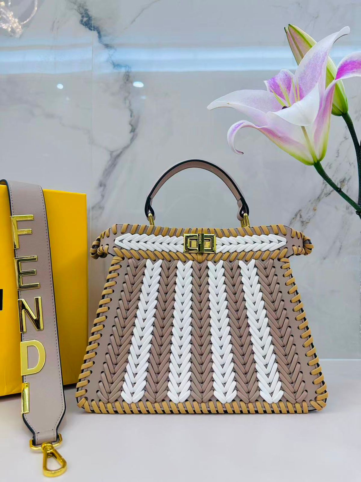 FENDI PEEKABOO ISEEU