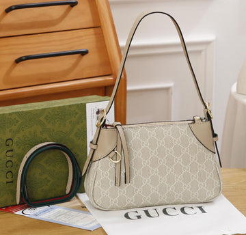 Gucci Emblem Small