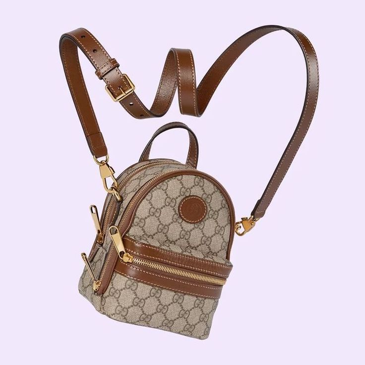 Gucci GG Sepreme Multi Function Bag
